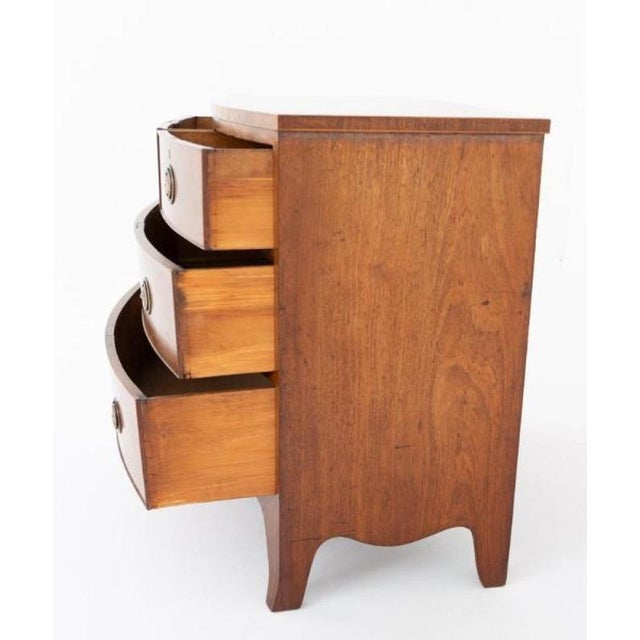 Regency Chest of Drawers in Mahogany, 1830s For Sale - Image 4 of 5