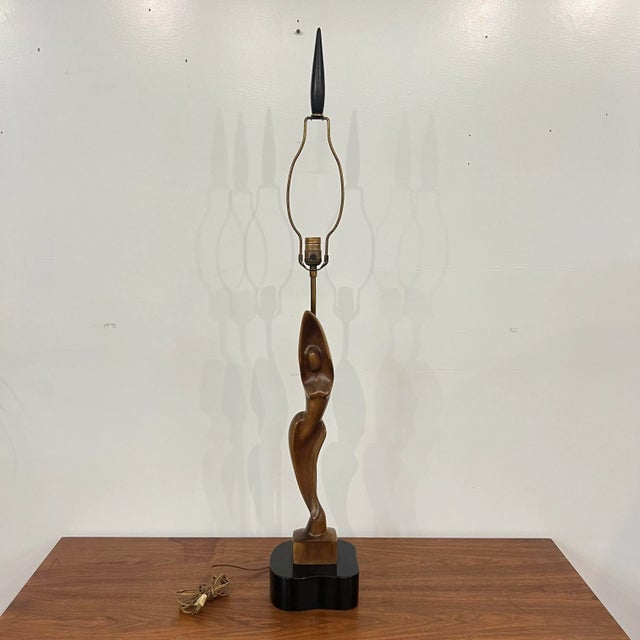 Mid-Century Modern Mid Century Modern Carved Woman Figural Heifetz Table Lamp For Sale - Image 3 of 12