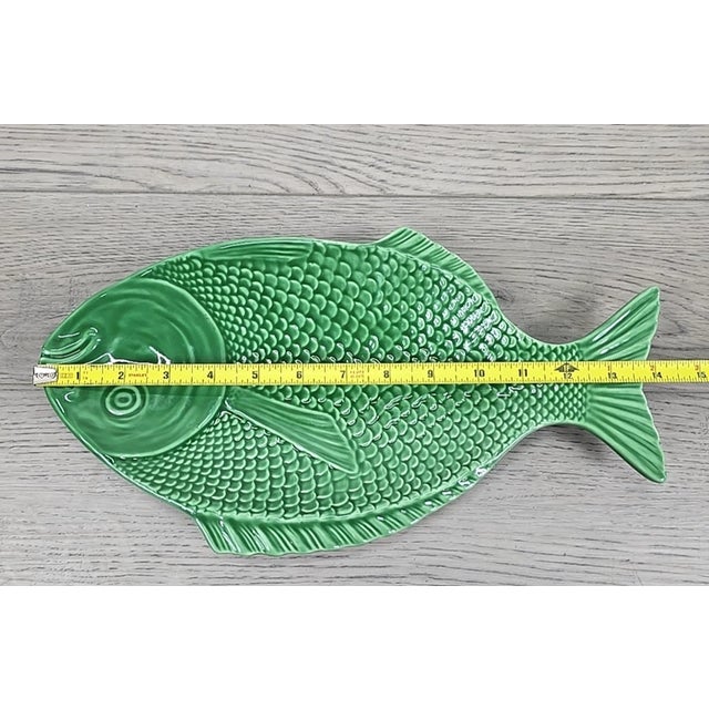 Mid-Century Modern Vintage Neto & Gomes Ceramic Green Textured Portugal Fish Plate For Sale - Image 3 of 5