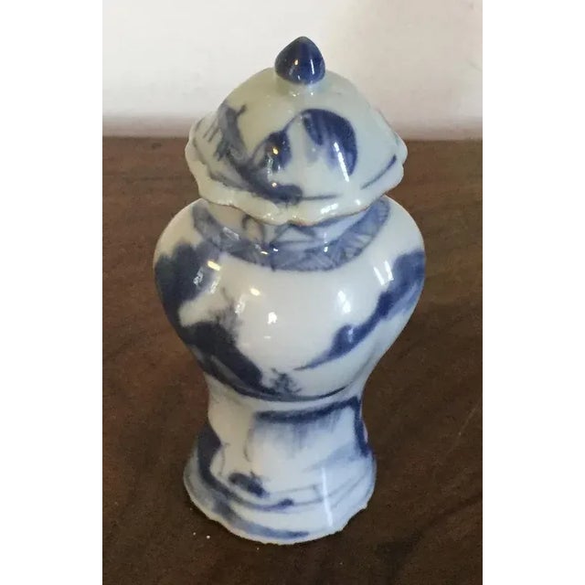 Ceramic 18th Century Chinese Kangxi Porcelain Blue & White Landscape Vase & Cover For Sale - Image 7 of 11