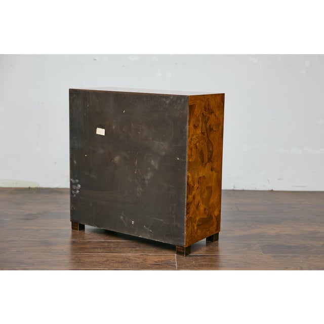 Brown 1940s Italian Walnut Commode with Elaborate Grain Patterns and Brass Hardware For Sale - Image 8 of 12