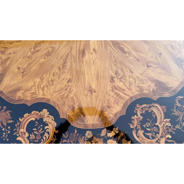 19th Century Victorian Octagonal Table with Ebony Inlays on Fine and Satinwood For Sale - Image 6 of 8