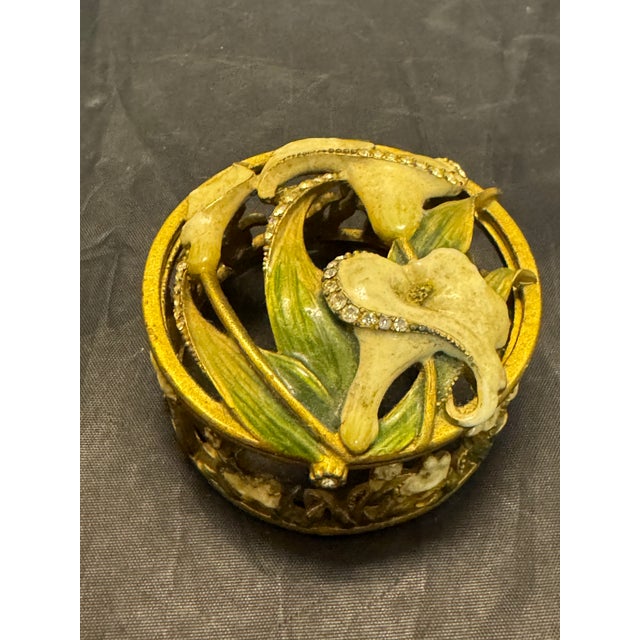 Past Times Round Brass Calla Lily Trinket Box Enamel Rhinestone Art Nouveau VTG For Sale - Image 4 of 12