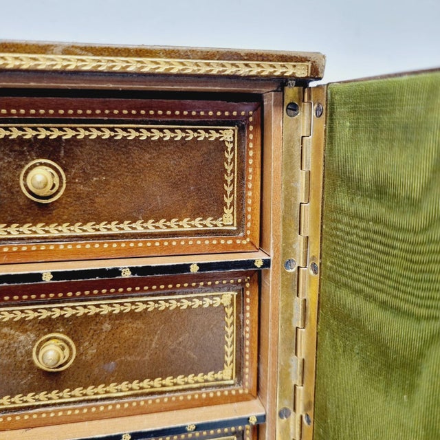 20th Century Jewelry Box, 1920s For Sale - Image 15 of 18