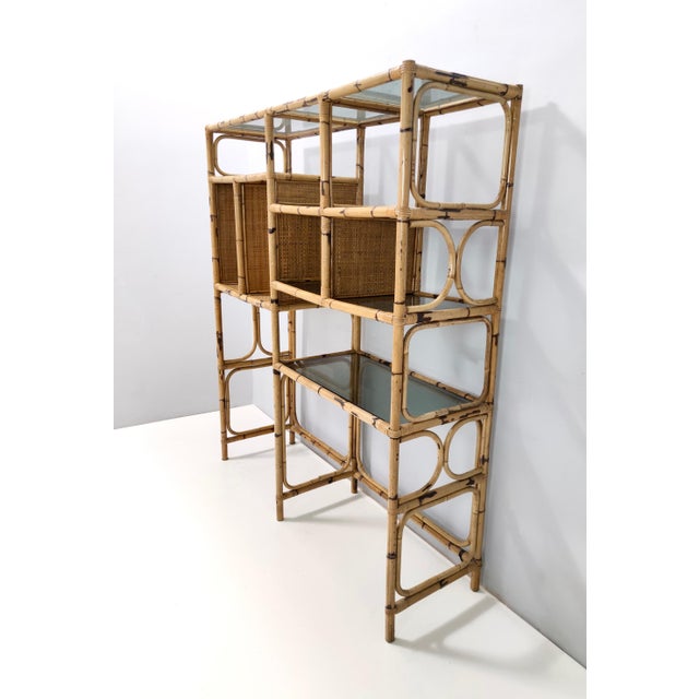 Postmodern Bamboo Bookcase with Smoked Glass Shelves by Vivai del Sud, Italy, 1970s, Set of 5 For Sale - Image 15 of 18
