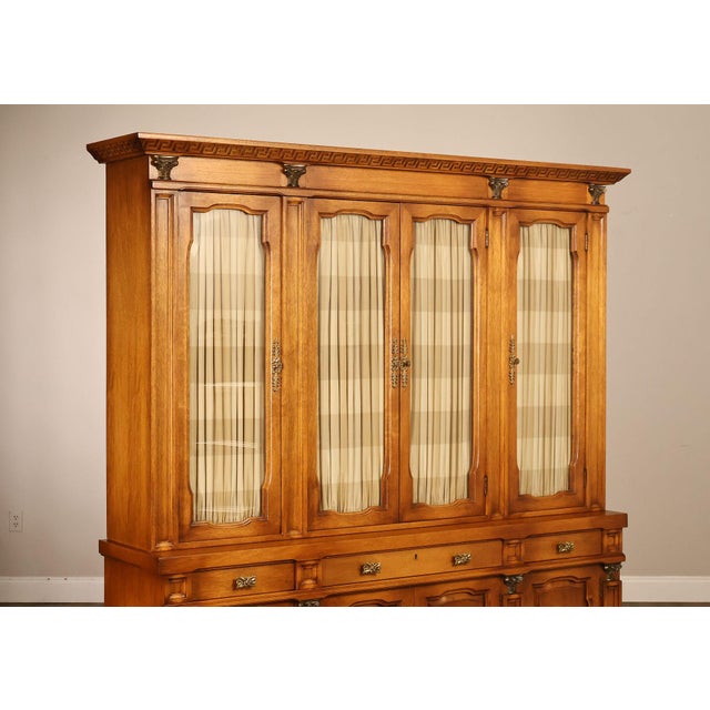 Daniel Jones Inc. Custom Regency Style Bookcase or China Cabinet For Sale - Image 11 of 18