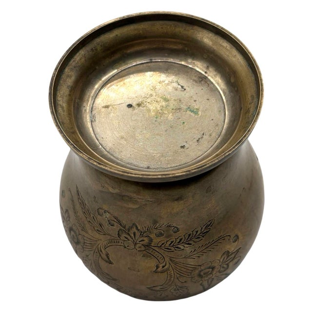 1900s Late Victorian Hand Etched Floral Brass Ice Bucket W/ Whimsical Handle For Sale - Image 11 of 12