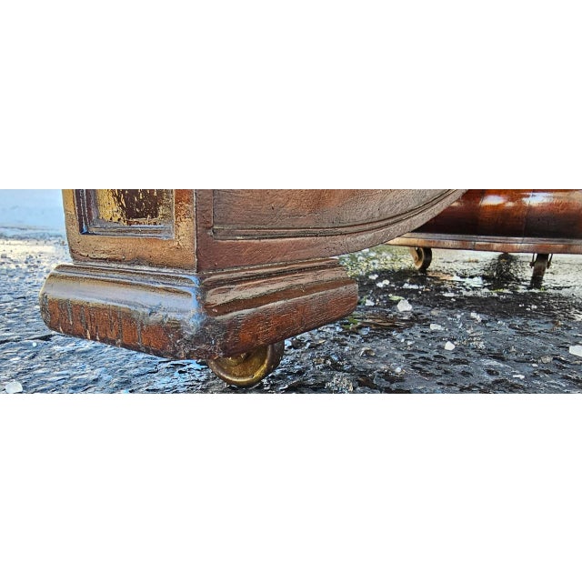 Antique Early 19th Century Round Pedestal Dining Tables W/Two Leaves For Sale - Image 9 of 11