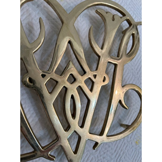 Virginia Metal Crafters 1970’s Virginia Metal Crafters Williamsburg Queen Anne Solid Brass Trivet For Sale - Image 4 of 8