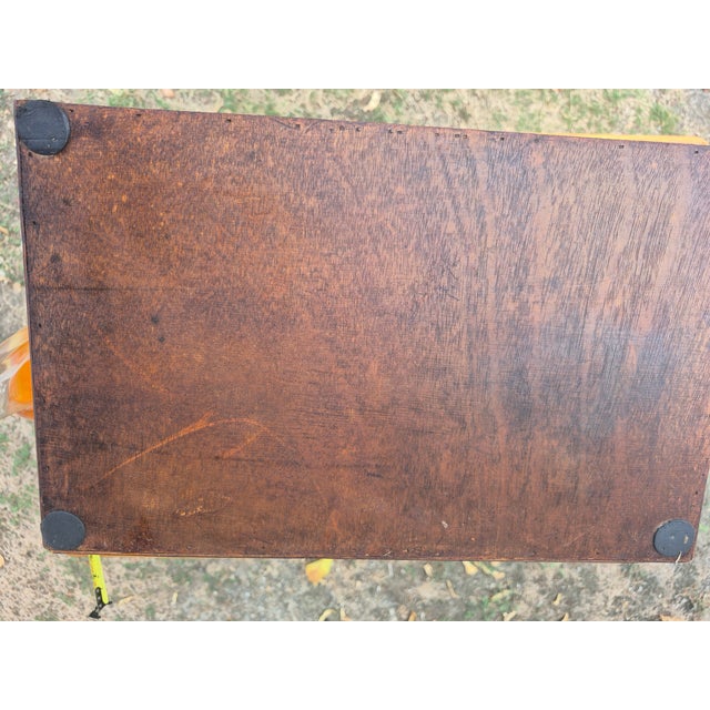 Mid 20th Century Bohemian Woven Bamboo and Rattan Decorative Storage Chest With Sunburst Motif For Sale In Palm Springs - Image 6 of 11