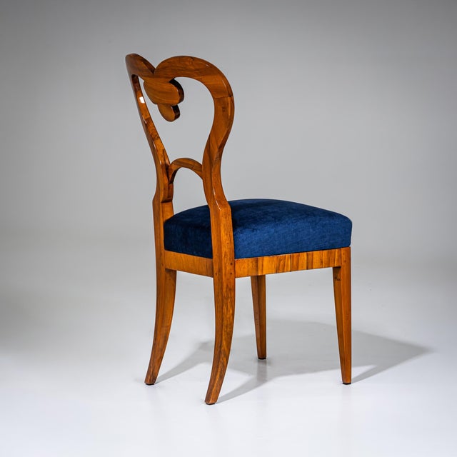 Biedermeier Side Chairs in Walnut, Austria, 1830s, Set of 3 For Sale - Image 6 of 10