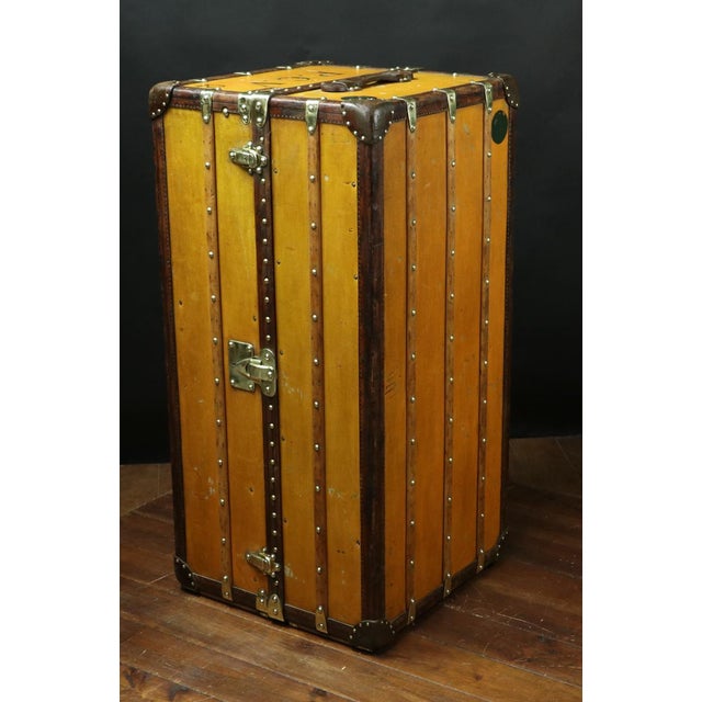 Louis Vuitton Wardrobe Trunk from Louis Vuitton, 1890s For Sale - Image 4 of 10