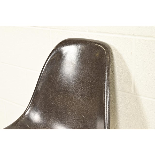 Charles & Ray Eames for Herman Miller DSS Seal Brown Stacking Shell Chairs | Set of Ten For Sale - Image 9 of 16