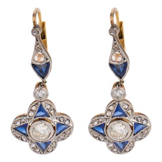 1910's Pair of Edwardian Diamond Sapphire 18k Yellow Gold Drop Earrings For Sale