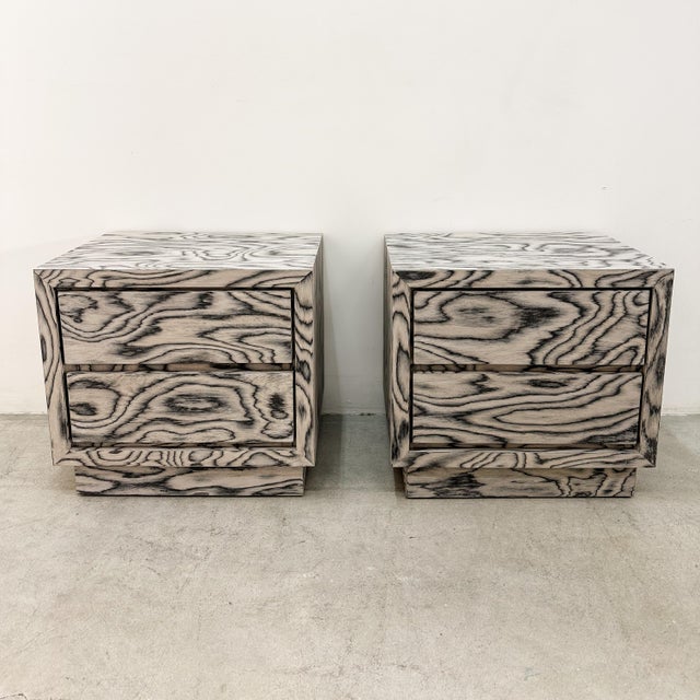 1980s Pair of Vintage Postmodern Nightstands Featuring Ettore Sottsass Veneer For Sale - Image 5 of 10