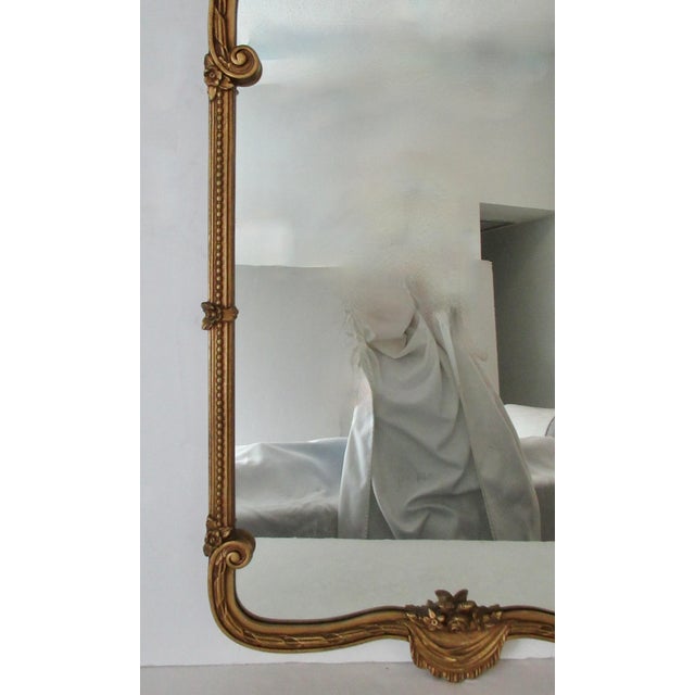 C. 1960's Hollywood Regency Era, French Rococo-Style Gold Gilded Fleur De Lis Wall Mirror For Sale - Image 13 of 15