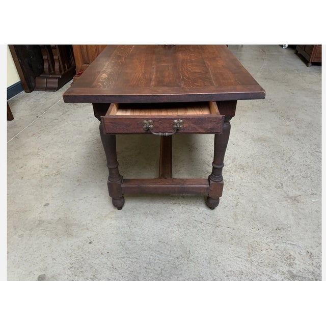 Age: circa 1930 Wood type: solid oak Condition: very good, meticulously maintained, and ready-to-use original condition...