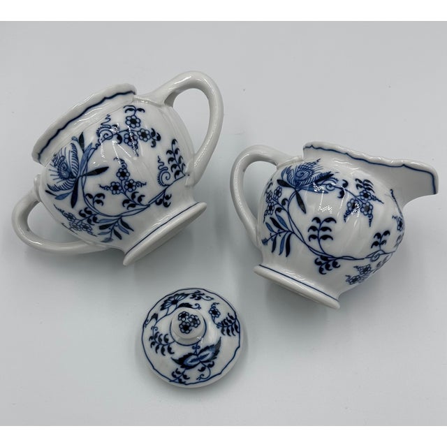 White Vintage Blue Danube Blue Onion Sugar and Creamer Set Ribbon Hallmark Logo For Sale - Image 8 of 8