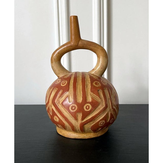 15th Century & Earlier Pre-Columbian Stirrup Vessel from Moche Culture For Sale - Image 5 of 13