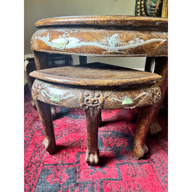 Paint Vintage Chinese Chinoiserie Lacquer Round Cocktail Table & 4 Nesting Stools | Court Beauty Garden Scene For Sale - Image 7 of 12