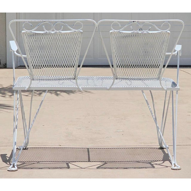 Vintage Mid-Century Modern Russell Woodard Style Wrought Iron Patio Settee Bench – Hollywood Regency Salterini Style Garden Loveseat For Sale - Image 10 of 17
