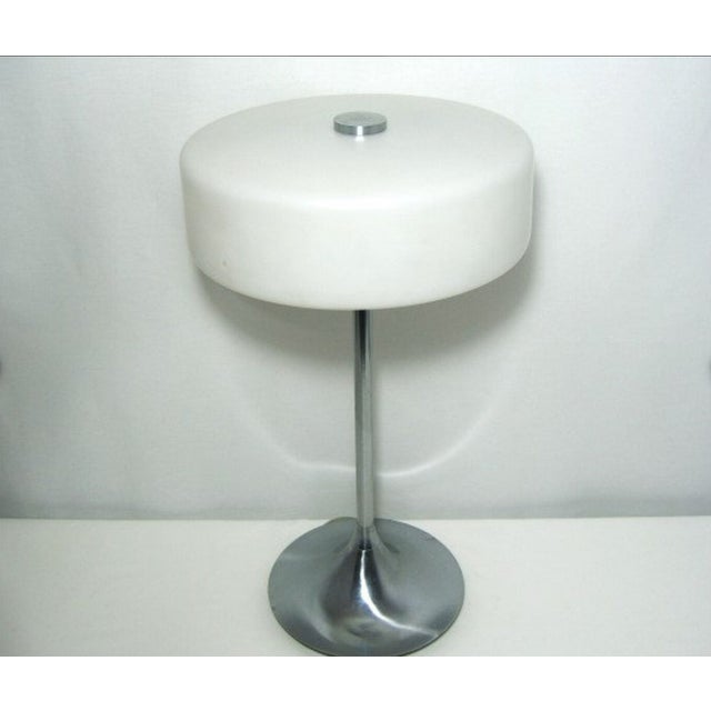 Art Deco Table Lamp in Opaline Glass, 1980s For Sale - Image 4 of 10