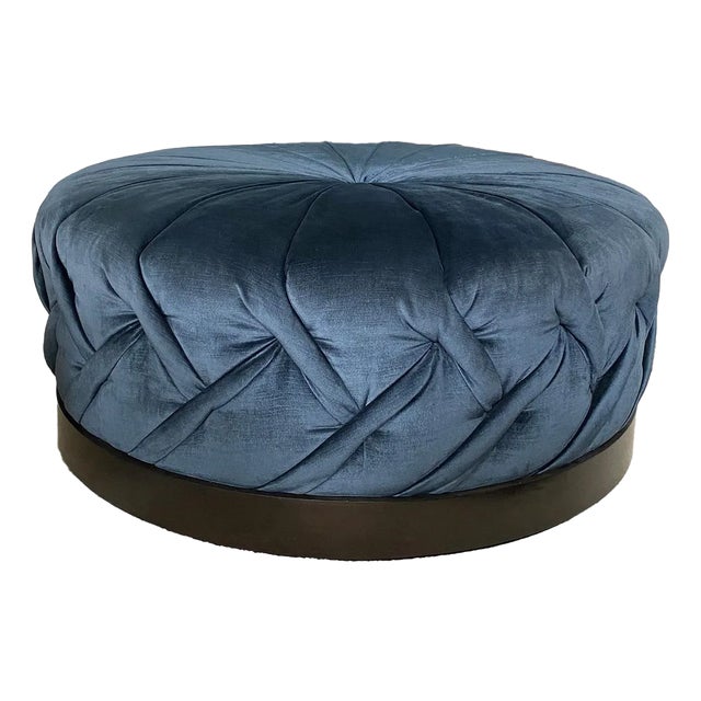 Elke Ottoman by Jorge Luis Cruzata for Siglo Moderno For Sale