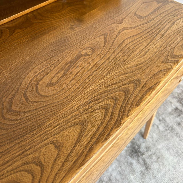 Model 439 Windsor Writing Desk by Lucian Ercolani for Ercol, 1950s For Sale - Image 11 of 15