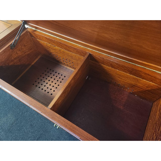 Wood 1960's George Zee Rosewood Oriental Style Stereo Cabinet For Sale - Image 7 of 17