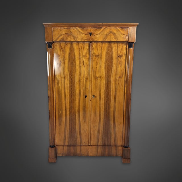 Biedermeier Vertico Half-Cabinet with Half-Columns in Walnut, Germany, 1820s For Sale - Image 14 of 14