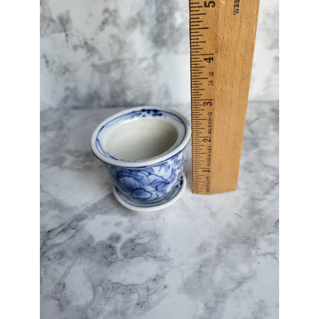 1980s Blue and White Flowers Porcelain Planter For Sale - Image 13 of 13