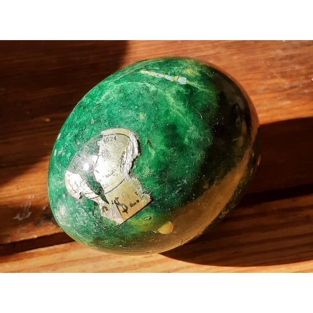 Italian Italian Italian Emerald Green Alabaster Egg For Sale - Image 3 of 6