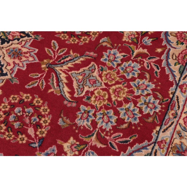 1970s Traditional Red Blue Hand-Knotted Area Rug 9.10x12.6 For Sale - Image 4 of 7
