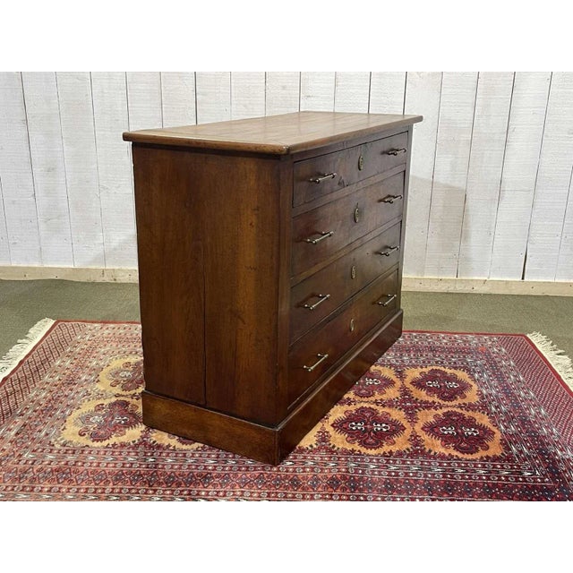 Late 19th Century Walnut Chest of Drawers For Sale - Image 16 of 18