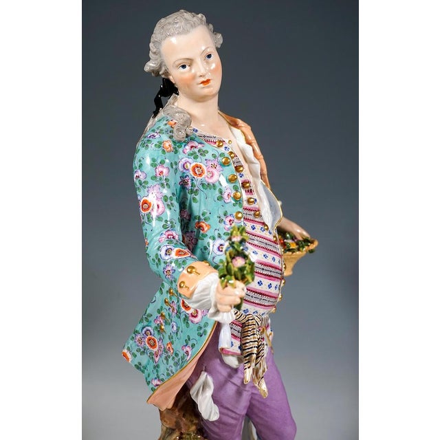Large Gardener Figurines attributed to Kaendler & Schoenheit for Meissen, 1860s, Set of 2 For Sale - Image 13 of 17