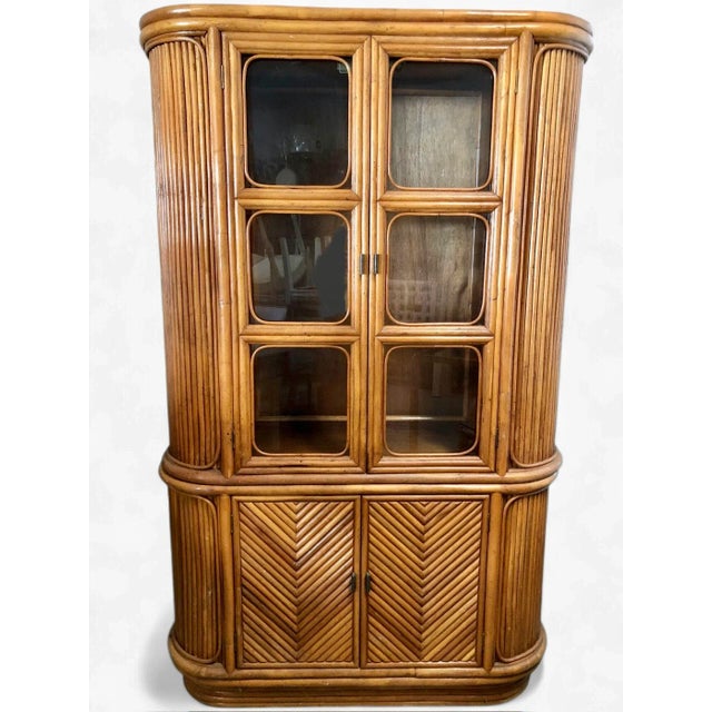 Vintage Split Reed Rattan China Cabinet For Sale - Image 15 of 17