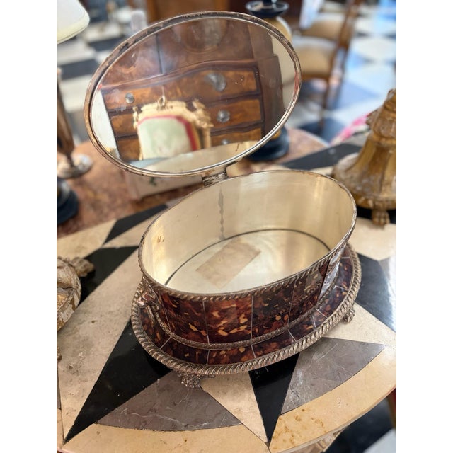 Late 19th Century Faux Tortoiseshell & Silver-Plated Vanity Box - Regency Style For Sale In Greensboro - Image 6 of 9