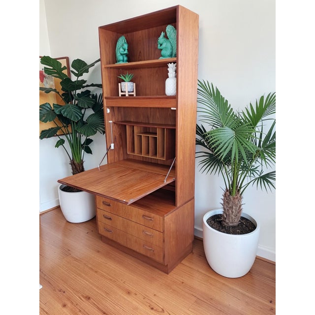Extremely rare vintage g plan fresco teak bureau / laptop workstation / cocktail cabinet – restored and in superb...