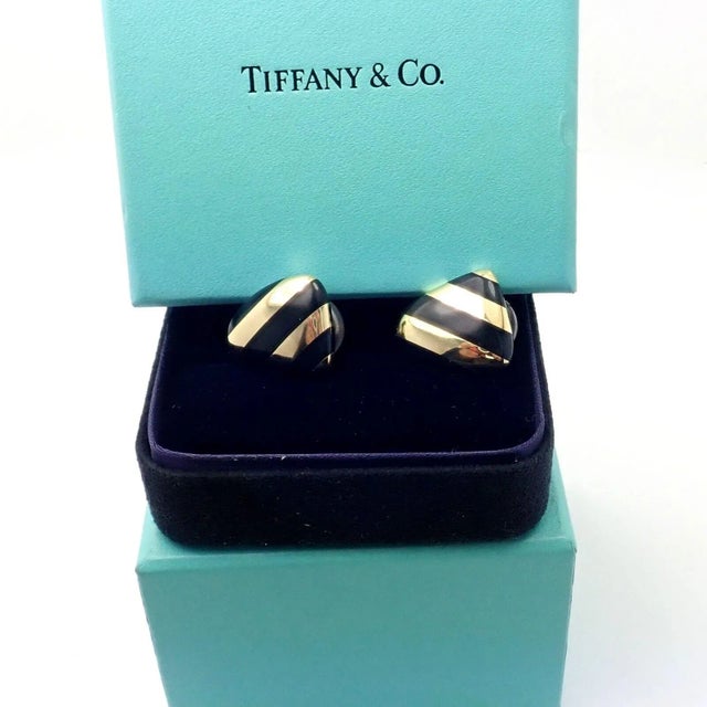 Tiffany and Co. Tiffany & Co. Angela Cummings 18k Yellow Gold Inlaid Black Jade Earrings, Pair For Sale - Image 4 of 9