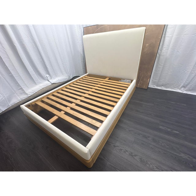 Linen Rh Restoration Hardware Ligné Fabric Panel Bed Queen | Light Brushed Oak | Natural Performance Linen Weave For Sale - Image 8 of 18