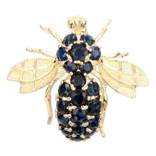 14k (585) Yellow Gold Natural Sapphire Bee Shape Brooch/Pin For Sale