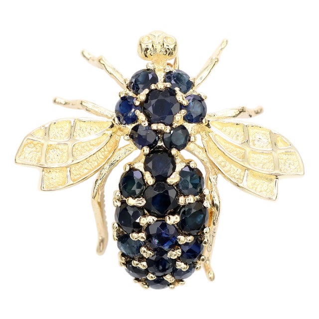 14k (585) Yellow Gold Natural Sapphire Bee Shape Brooch/Pin For Sale