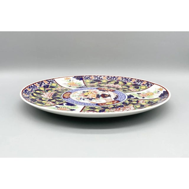 20th C. Japanese Imari Charger Plate – Porcelain Platter – Asian Traditional / Decorative For Sale - Image 4 of 11