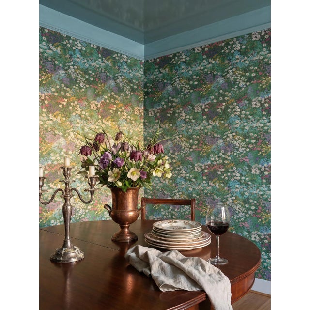 2020s The Cosmos Meadow Floral Removable Wallpaper Double Roll For Sale - Image 5 of 8