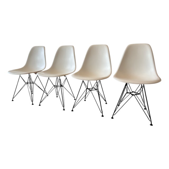 White DSR Chairs by Charles & Ray Eames for Vitra, 2012, Set of 4 For Sale