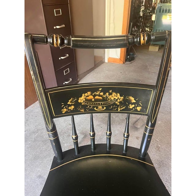 A beautiful vintage colonial-style wooden side chair crafted by the renowned S. Bent & Bros. of Gardner, Massachusetts....