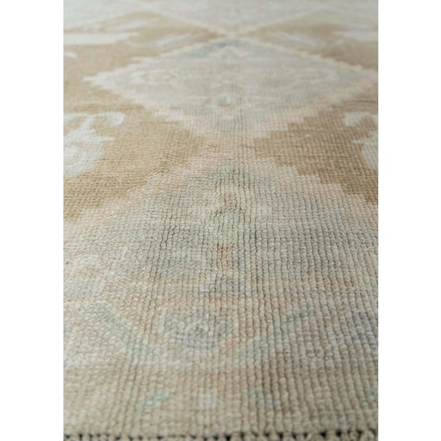 Turkish Turkish Vintage Rug 5'1" x 8'10" #21320 For Sale - Image 3 of 8