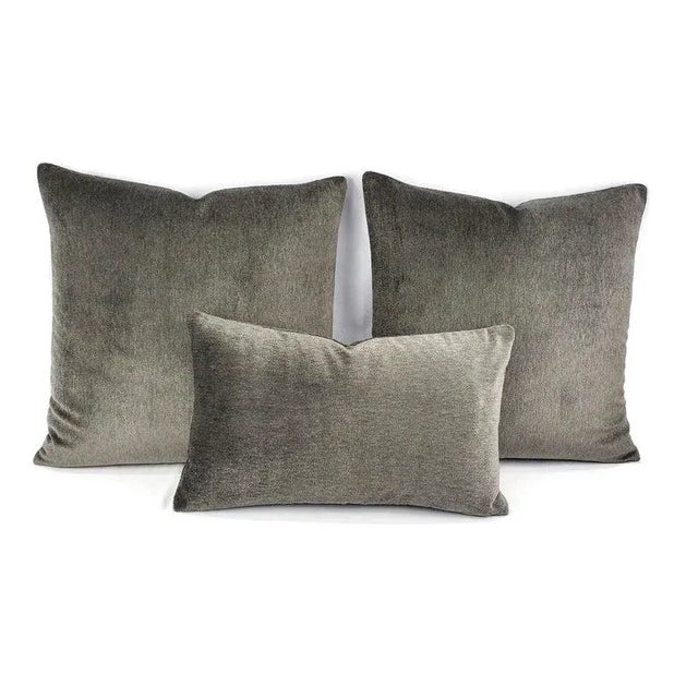 Holly Hunt New Fortune in Horseshoe Pillow Cover For Sale - Image 4 of 7