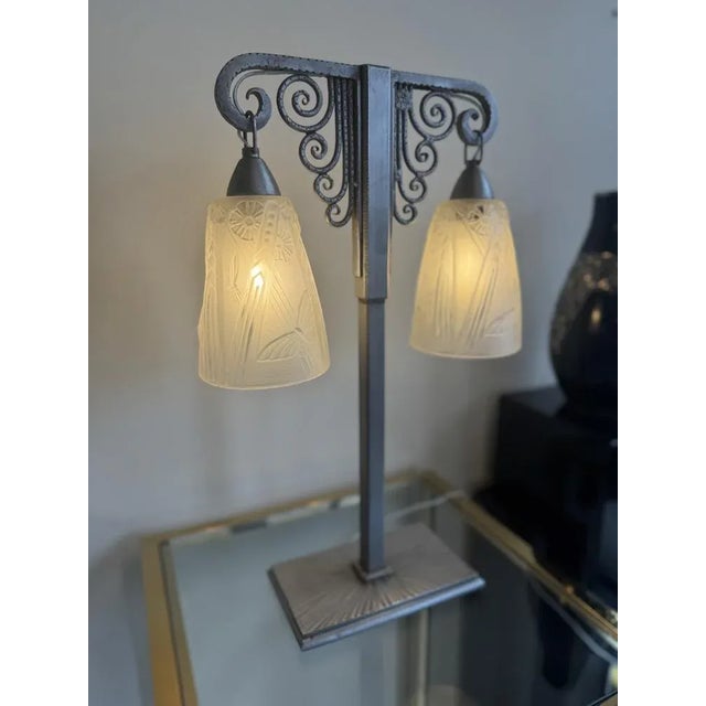 Art Deco Double Lamp by J Vandôme for Müller Frères, 1930s For Sale - Image 6 of 18