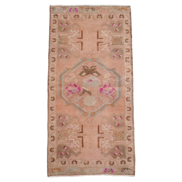 1960s 1960s Front of Bath Sink Rug Hand Made Kitchen Mat Muted Color Small Rug Laundry Room Decor - 1'10" X 3'7" For Sale - Image 5 of 18